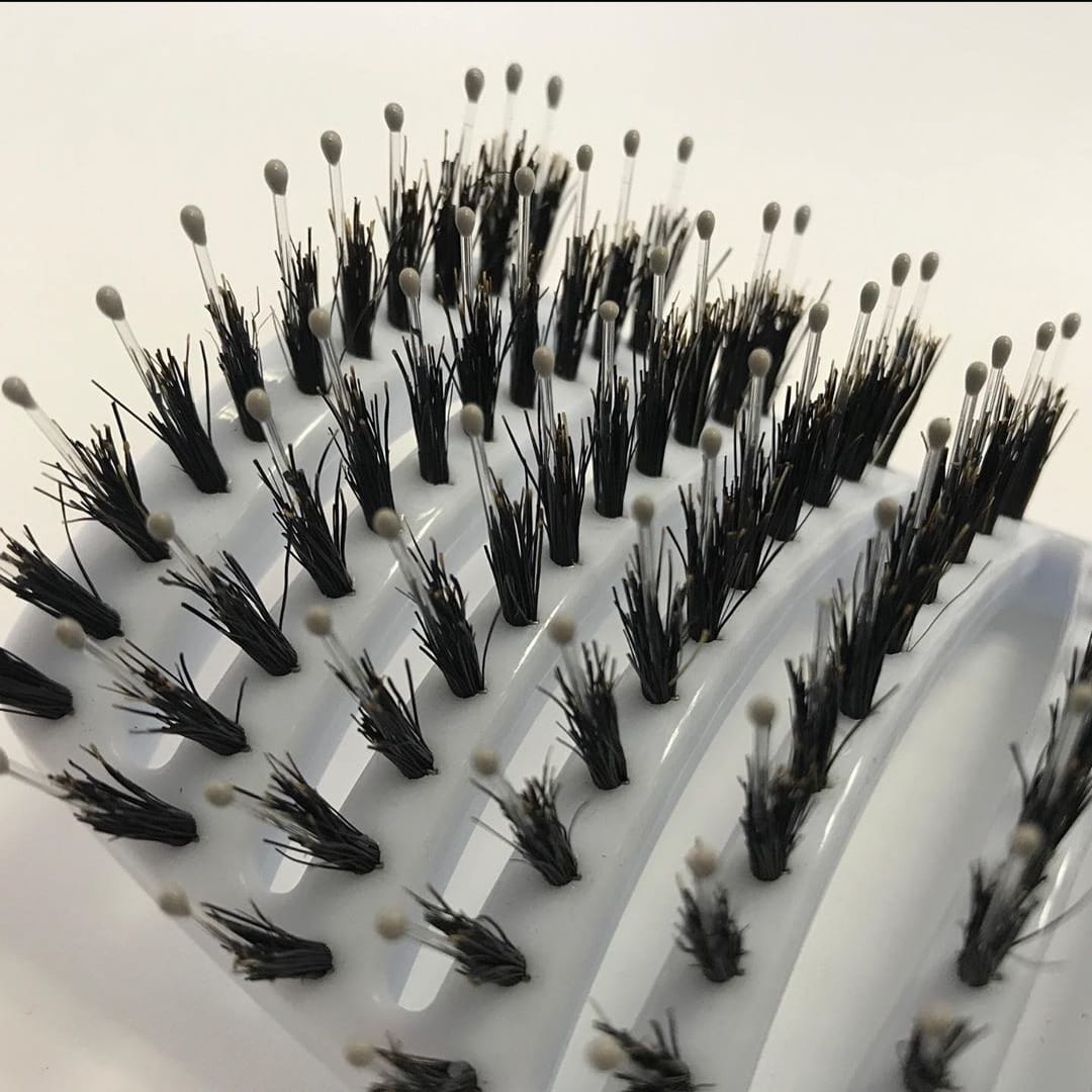 Natural vs Synthetic - Which hairbrush bristles should you choose?